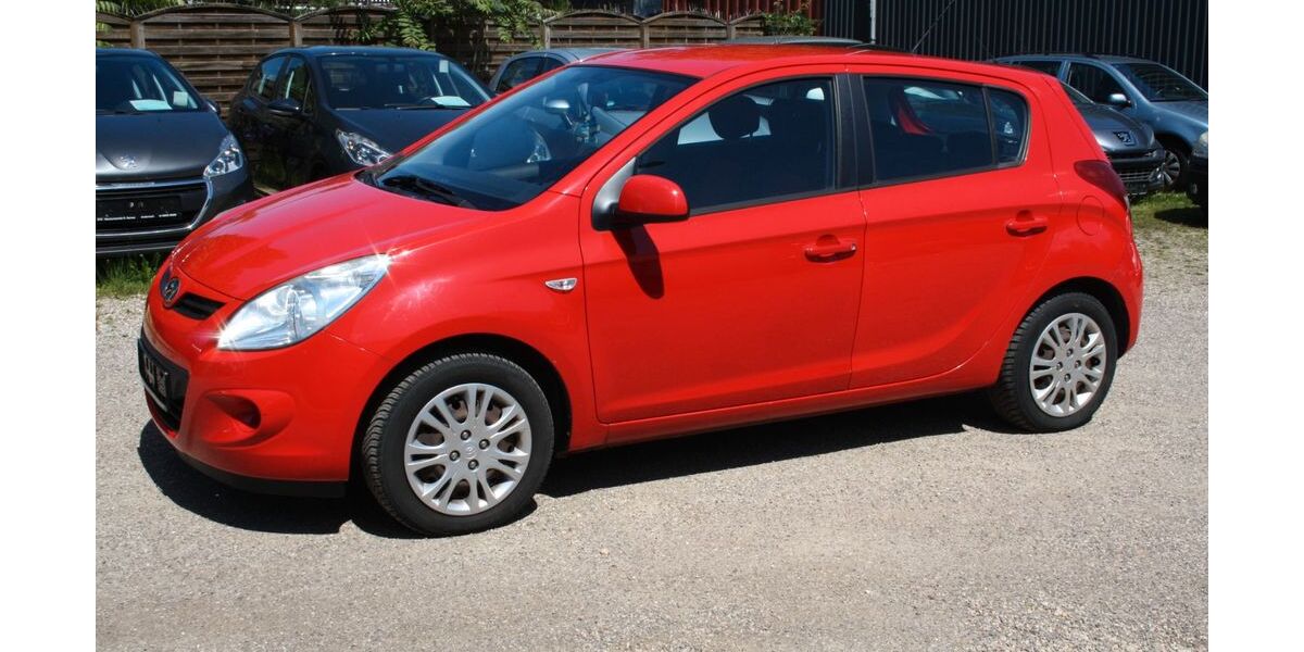 Hyundai i20 110.000 km 4.450 &euro; Andernach 56626