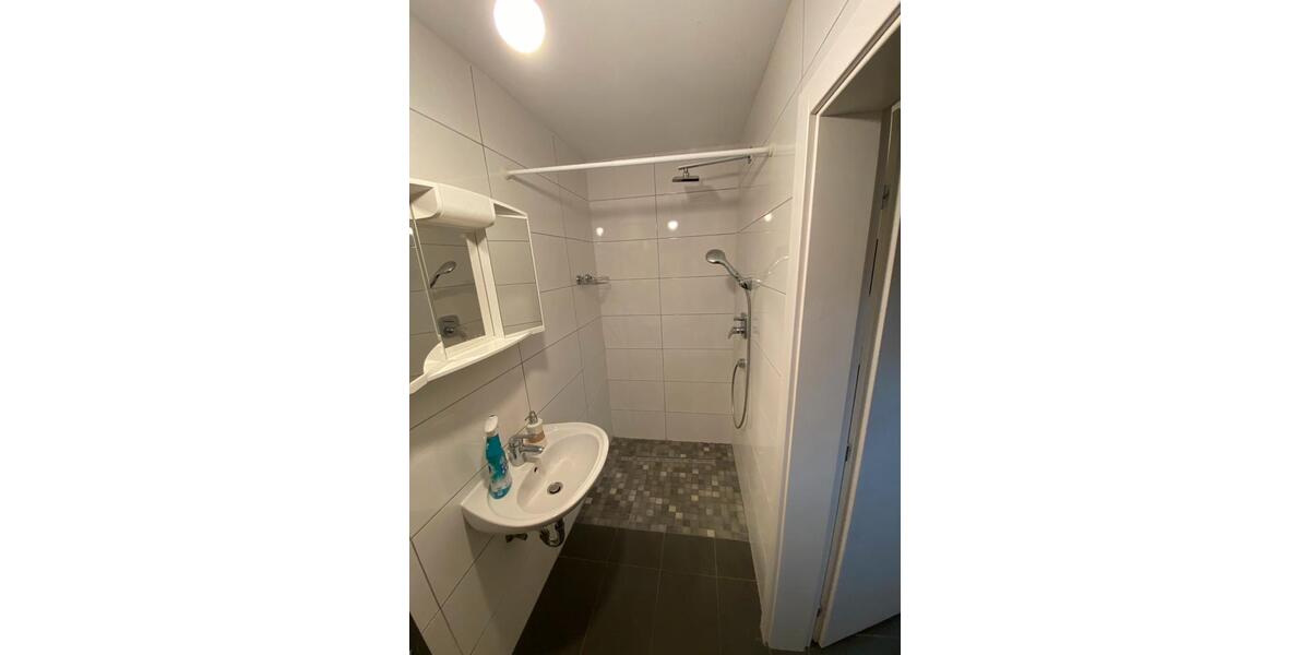 Etagenwohnung Sinzig - 1.5 Zimmer, 25 m&sup2;, 400&euro; | Angebot:25397533