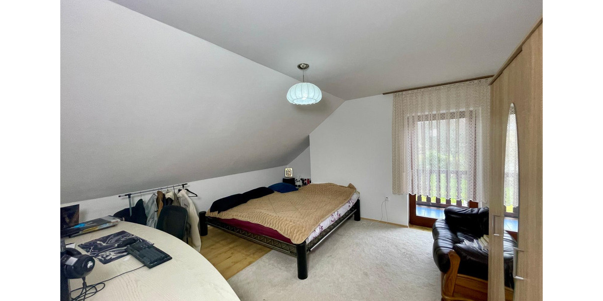 Einfamilienhaus Steimel - 8 Zimmer, 190 m&sup2;, 365.000&euro; | Angebot:25053353