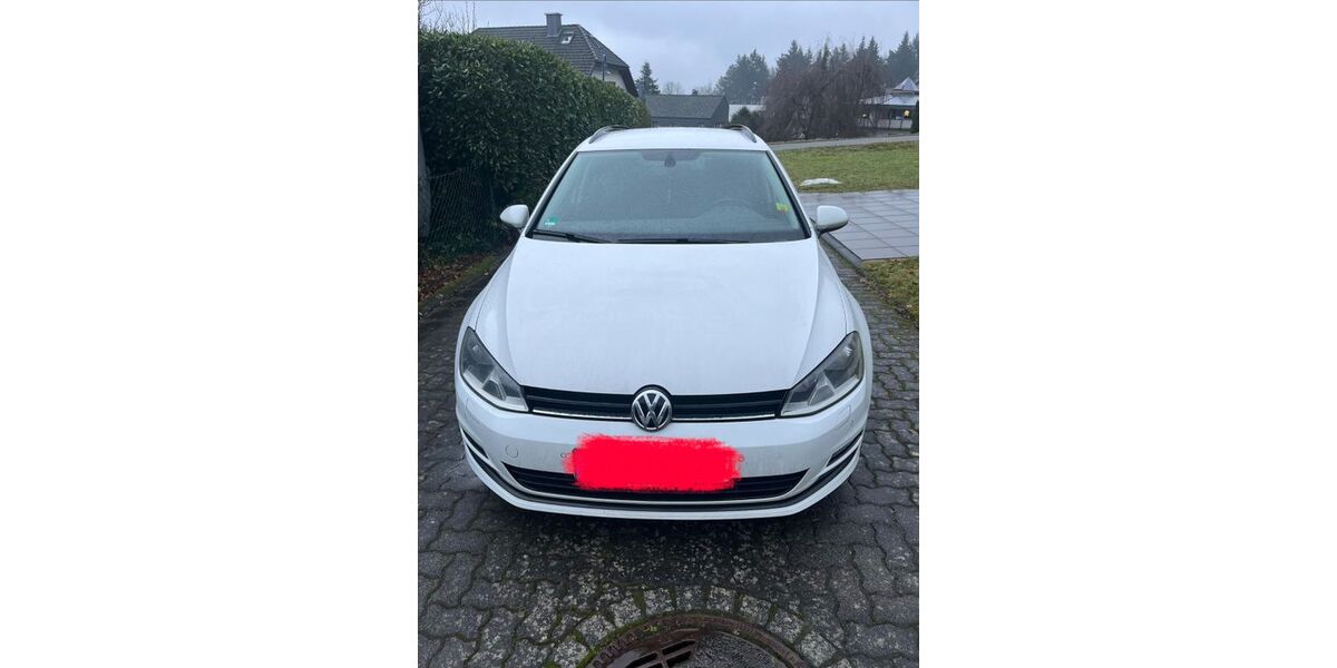 VW Golf 220.800 km 6.900 &euro; Straßenhaus 56587