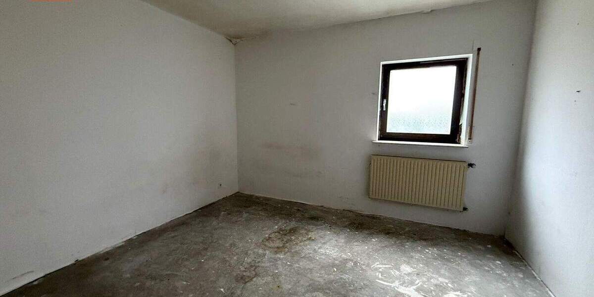 Einfamilienhaus Neustadt (Wied) Neustadt - 6 Zimmer, 167 m&sup2;, 219.000&euro; | Angebot:25668158