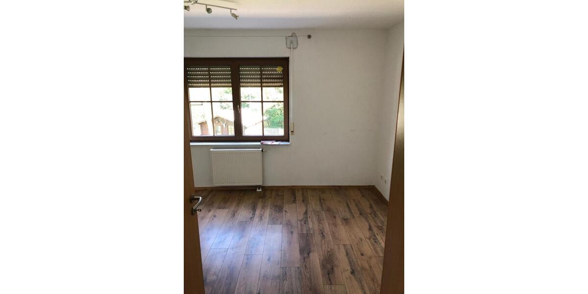 Etagenwohnung Bad Ems - 2.5 Zimmer, 75 m&sup2;, 530&euro; | Angebot:25917594