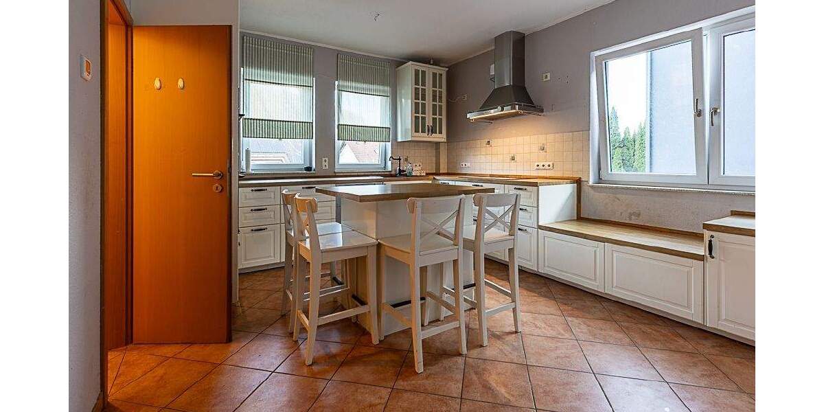 Einfamilienhaus Bad Neuenahr-Ahrweiler Lohrsdorf - 7 Zimmer, 185 m&sup2;, 595.000&euro; | Angebot:25739721