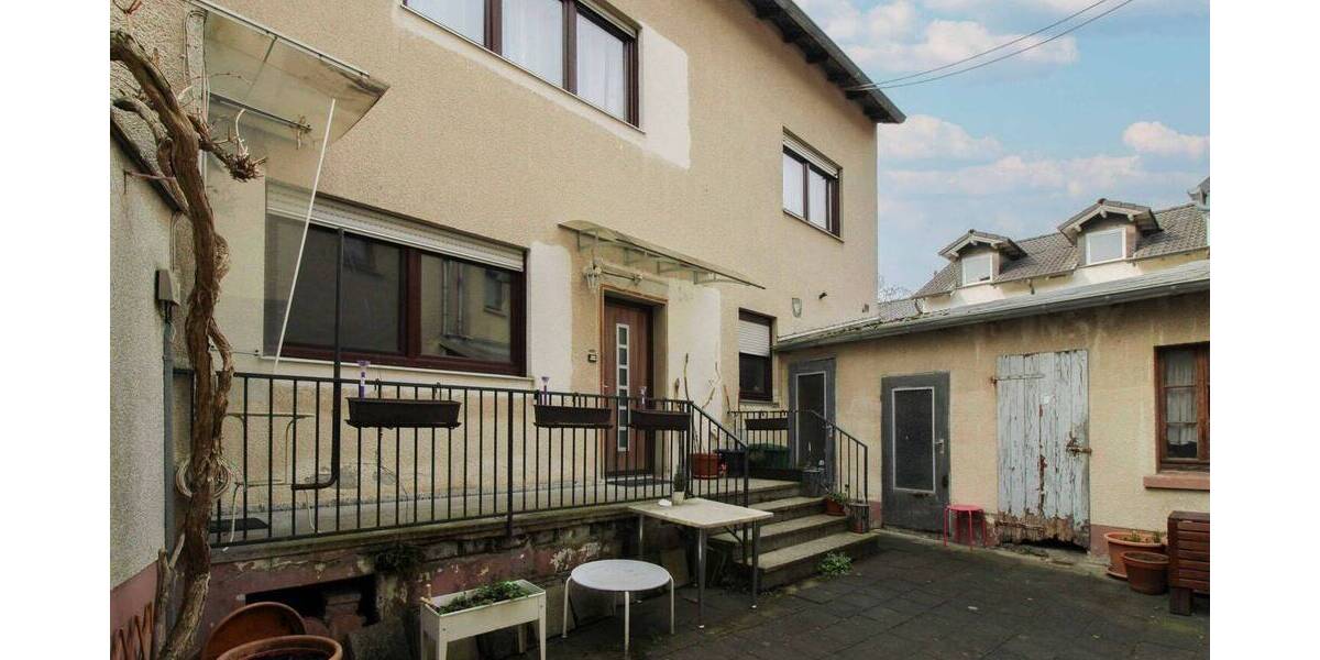 Mehrfamilienhaus, Wohnhaus Leutesdorf - 9 Zimmer, 308 m&sup2;, 360.000&euro; | Angebot:25999309