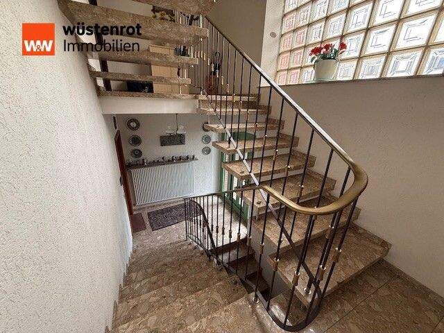 Mehrfamilienhaus, Wohnhaus Neuwied / Niederbieber Niederbieber - 7 Zimmer, 210 m&sup2;, 398.000&euro; | Angebot:25668591