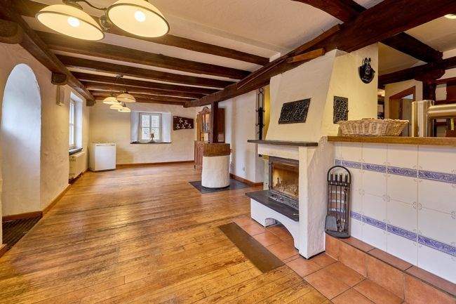 Einfamilienhaus Roes - 1.250.000&euro; | Angebot:25731082