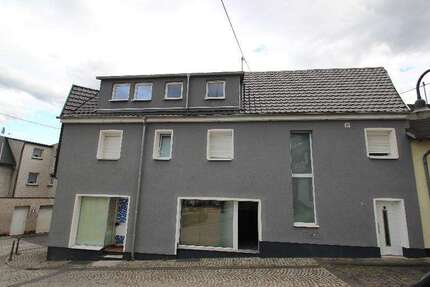 Haus Brohl-Lützing Lützing - 9 Zimmer, 240 m&sup2;, 350.000&euro; | Angebot:23123731