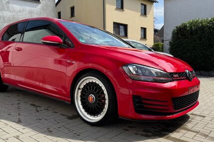 VW Golf 144.280 km 13.500 &euro; Hanroth 56316