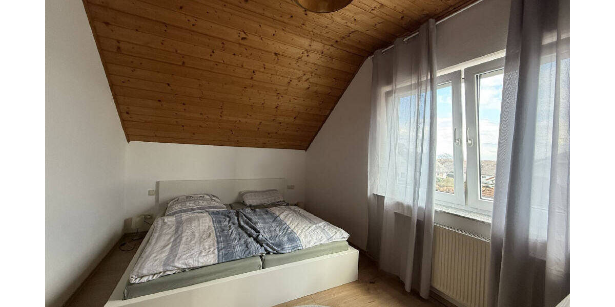 Etagenwohnung Welschneudorf - 4 Zimmer, 124 m&sup2;, 1.100&euro; | Angebot:26018431