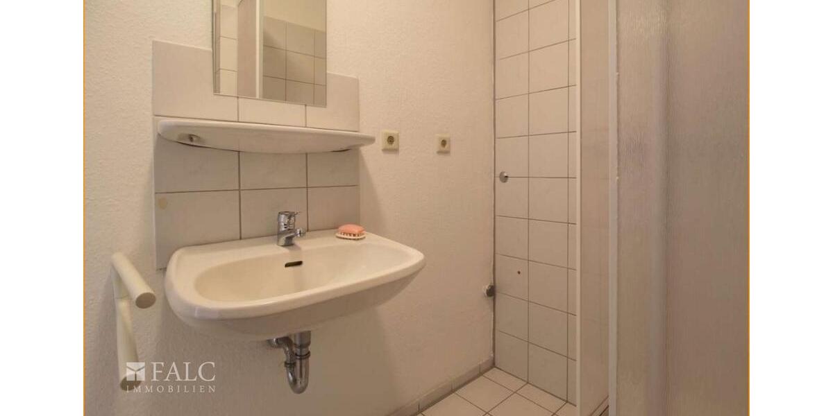 Dachgeschoßwohnung Neuwied - 3 Zimmer, 72 m&sup2;, 600&euro; | Angebot:25023676