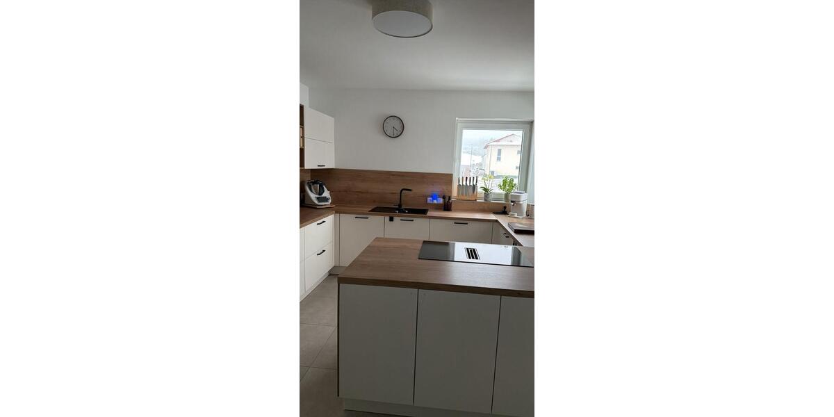 Etagenwohnung Urbach - 4 Zimmer, 123 m&sup2;, 1.250&euro; | Angebot:26000145