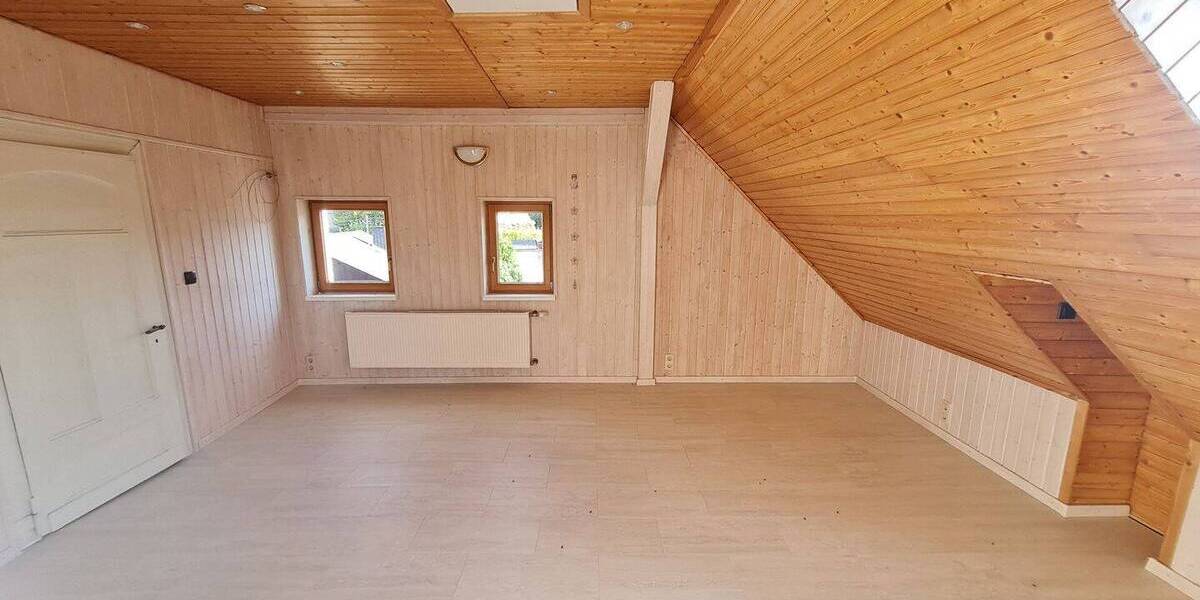 Einfamilienhaus Rüscheid - 8 Zimmer, 200 m&sup2;, 295.000&euro; | Angebot:25691878