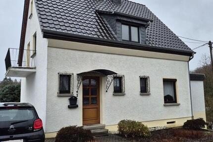 Haus Neustadt (Wied) Hombach - 6 Zimmer, 170 m&sup2;, 249.000&euro; | Angebot:26990524