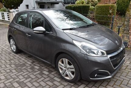 Peugeot 208 157.300 km 5.500 &euro; Trimbs 56753