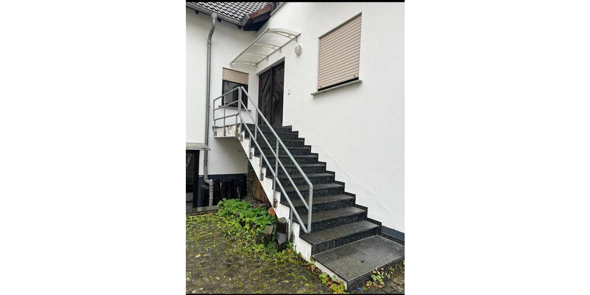 Etagenwohnung Welling - 2 Zimmer, 89 m&sup2;, 890&euro; | Angebot:25886591
