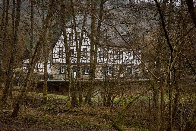 Einfamilienhaus Roes - 1.250.000&euro; | Angebot:25731082