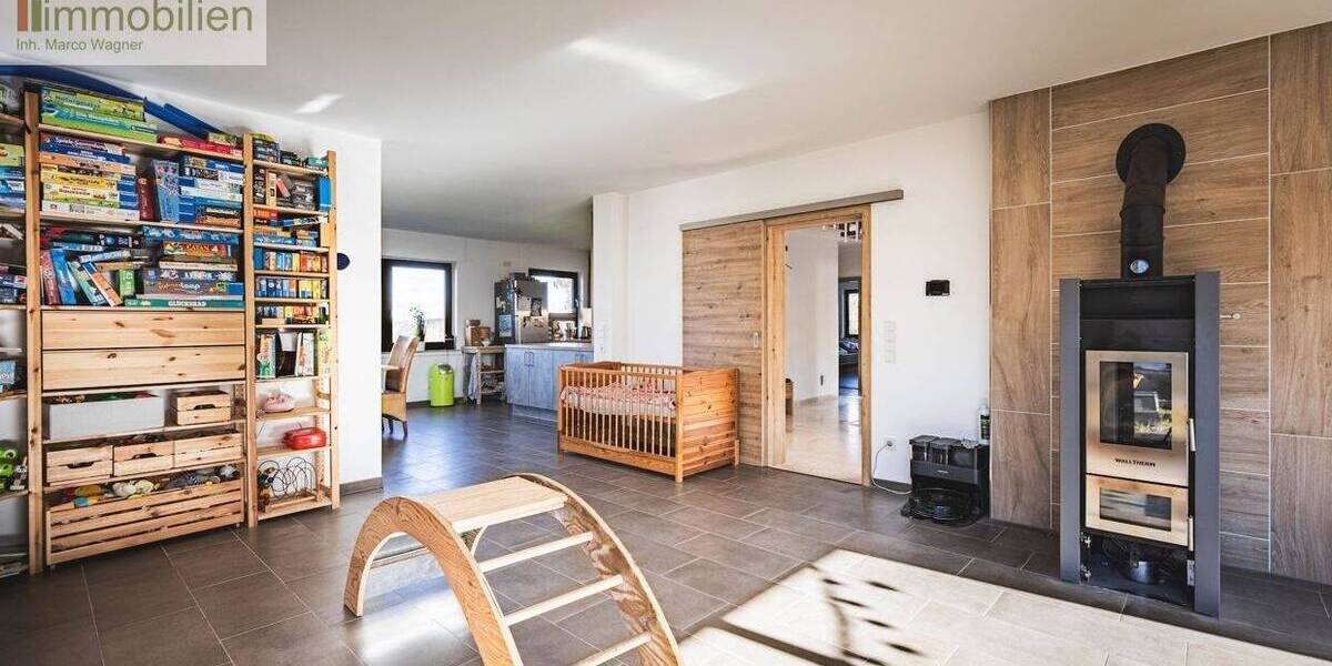 Einfamilienhaus Breitscheid - 9 Zimmer, 200 m&sup2;, 449.000&euro; | Angebot:25744964