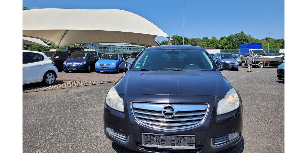 Opel Insignia 219.737 km 2.990 &euro; Vettelschoss 53560