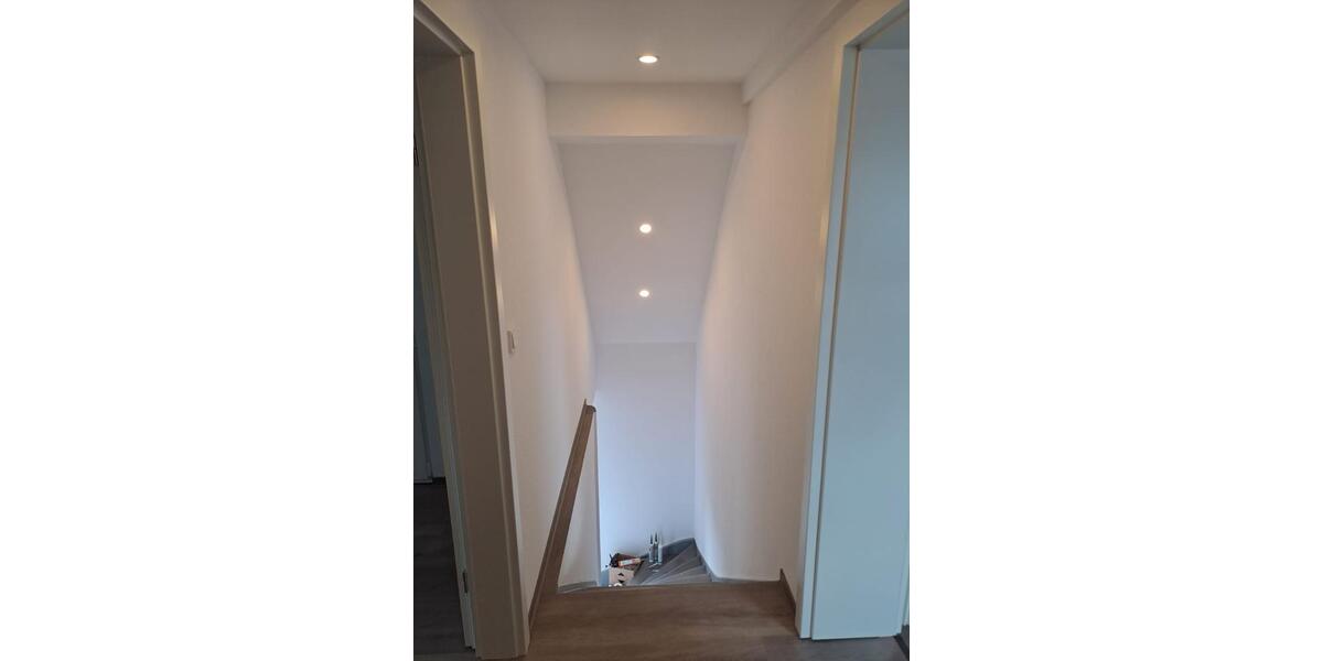 Etagenwohnung Steimel - 5 Zimmer, 120 m&sup2;, 900&euro; | Angebot:25483150