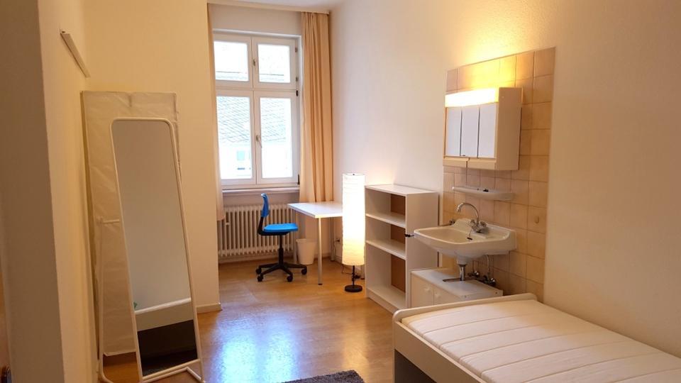 Etagenwohnung Mayen - 1 Zimmer, 10 m&sup2;, 315&euro; | Angebot:24756396
