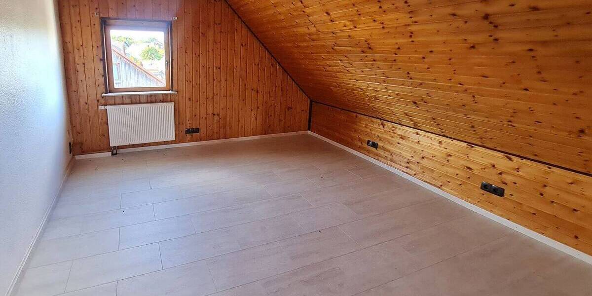 Einfamilienhaus Rüscheid - 8 Zimmer, 200 m&sup2;, 295.000&euro; | Angebot:25691878