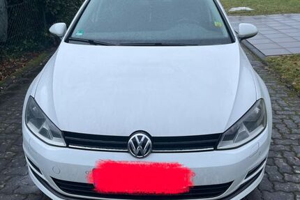 VW Golf 220.800 km 6.900 &euro; Straßenhaus 56587