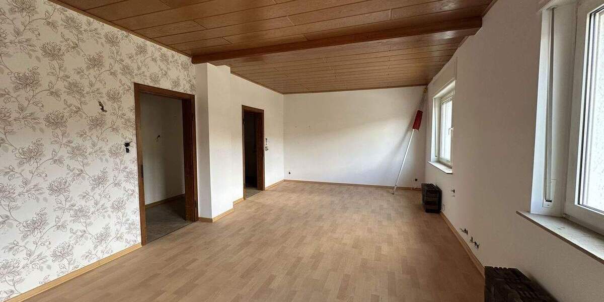 Einfamilienhaus Bad Neuenahr-Ahrweiler / Ahrweiler Ahrweiler - 8 Zimmer, 200 m&sup2;, 345.000&euro; | Angebot:25775788