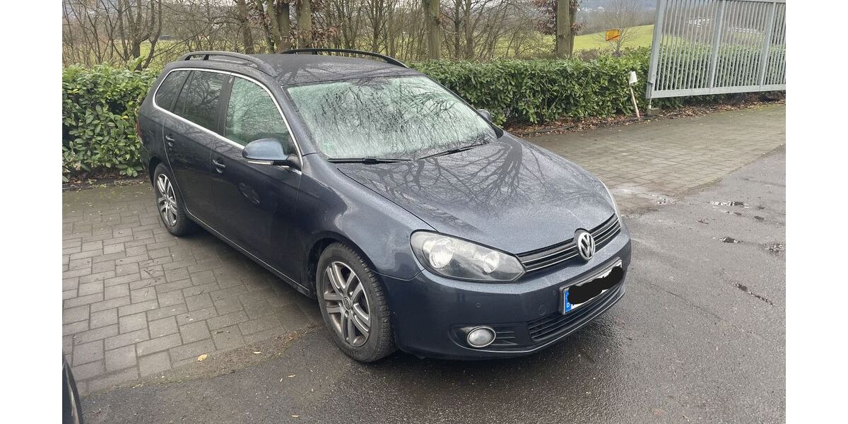 VW Golf 214.000 km 2.750 &euro; Sinzig 53489