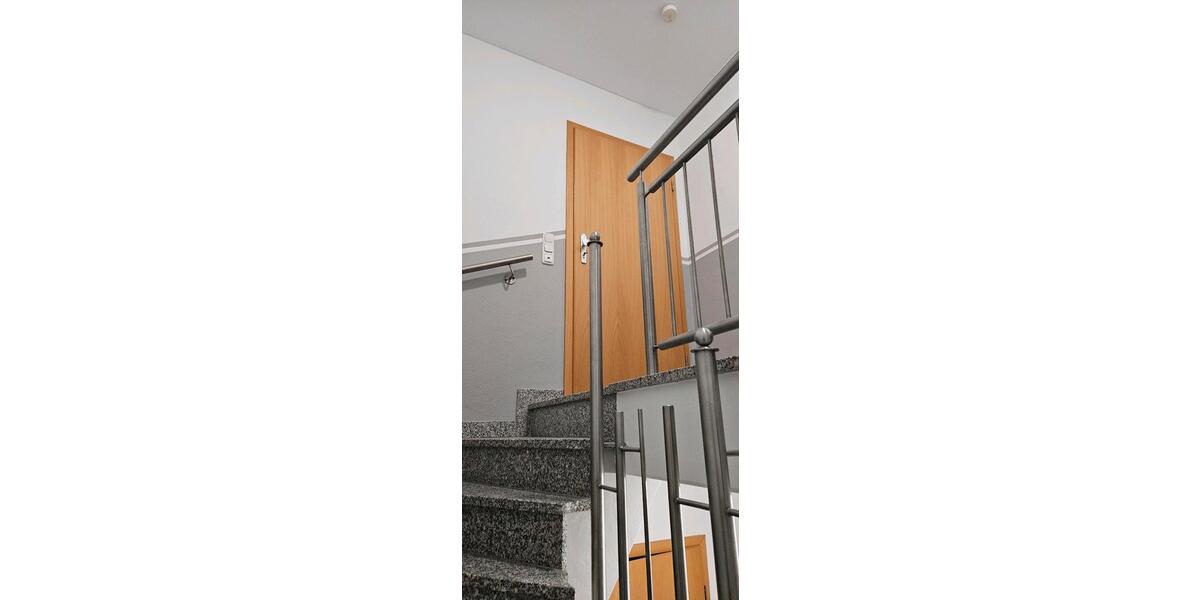 Dachgeschoßwohnung Mülheim-Kärlich Kärlich - 5 Zimmer, 105 m&sup2;, 1.000&euro; | Angebot:25419319