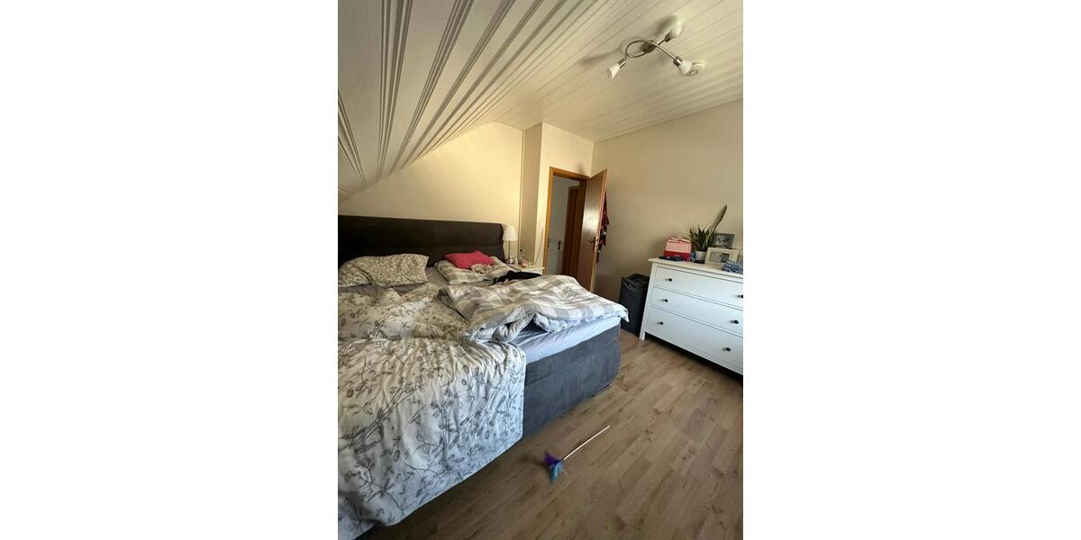 Dachgeschoßwohnung Remagen - 3 Zimmer, 70 m&sup2;, 900&euro; | Angebot:25899507
