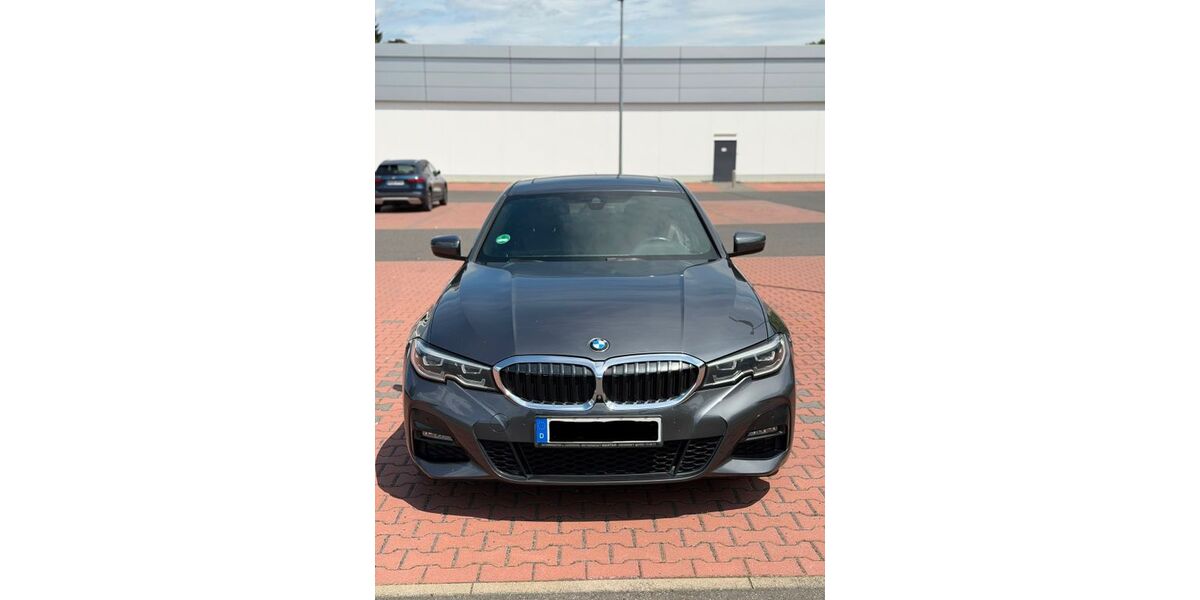 BMW 330 112.000 km 23.850 &euro; Siershahn 56427