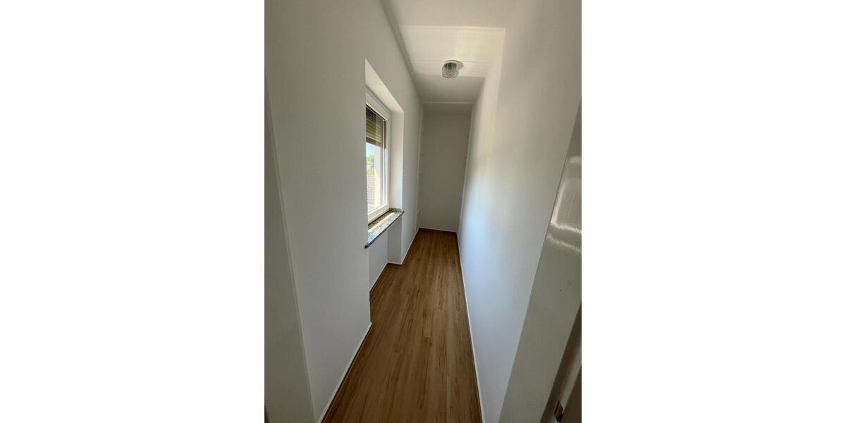 Etagenwohnung Neuwied - 3 Zimmer, 88 m&sup2;, 704&euro; | Angebot:25886791