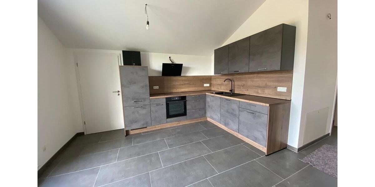 Dachgeschoßwohnung Großmaischeid - 2 Zimmer, 75 m&sup2;, 950&euro; | Angebot:24693974