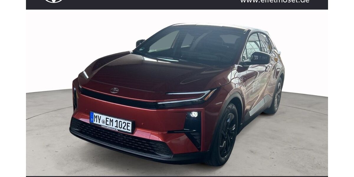 Toyota C-HR 2.200 km 42.760 &euro; Mayen 56727