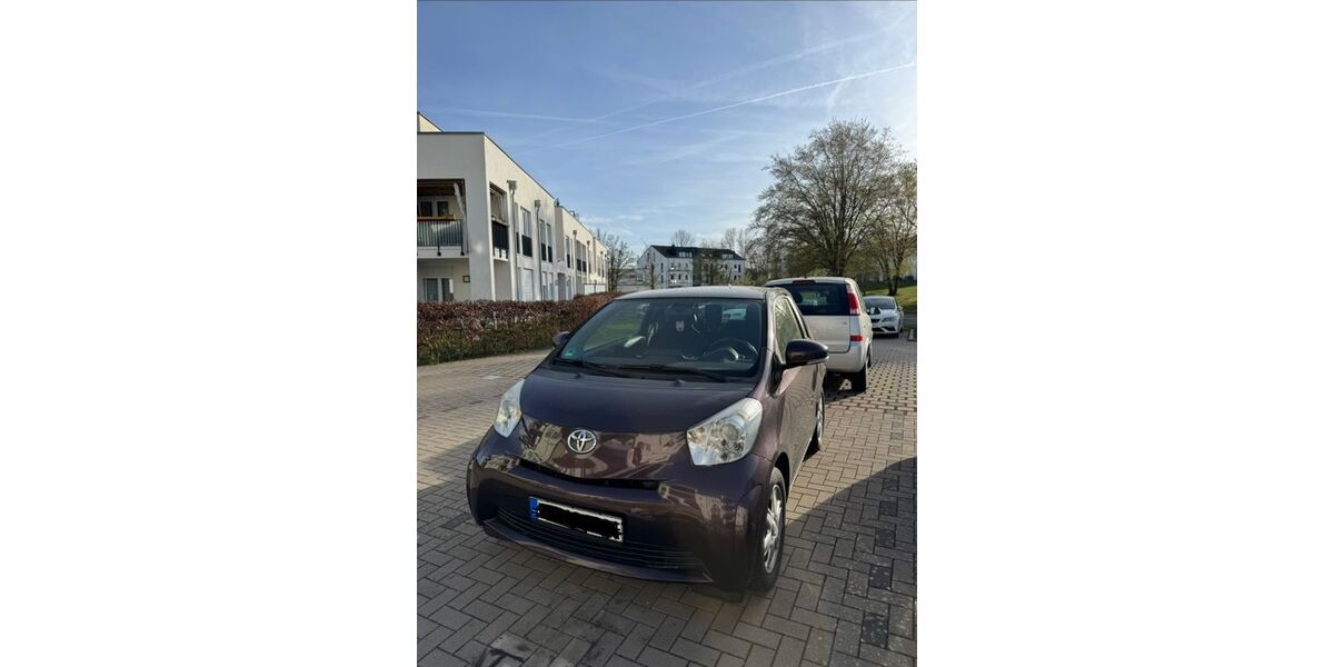 Toyota IQ 111.046 km 4.700 &euro; Montabaur 56410