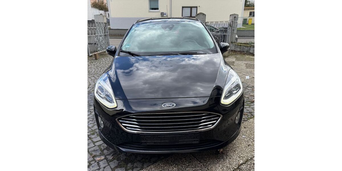 Ford Fiesta 111.490 km 7.900 &euro; Montabauer 56410