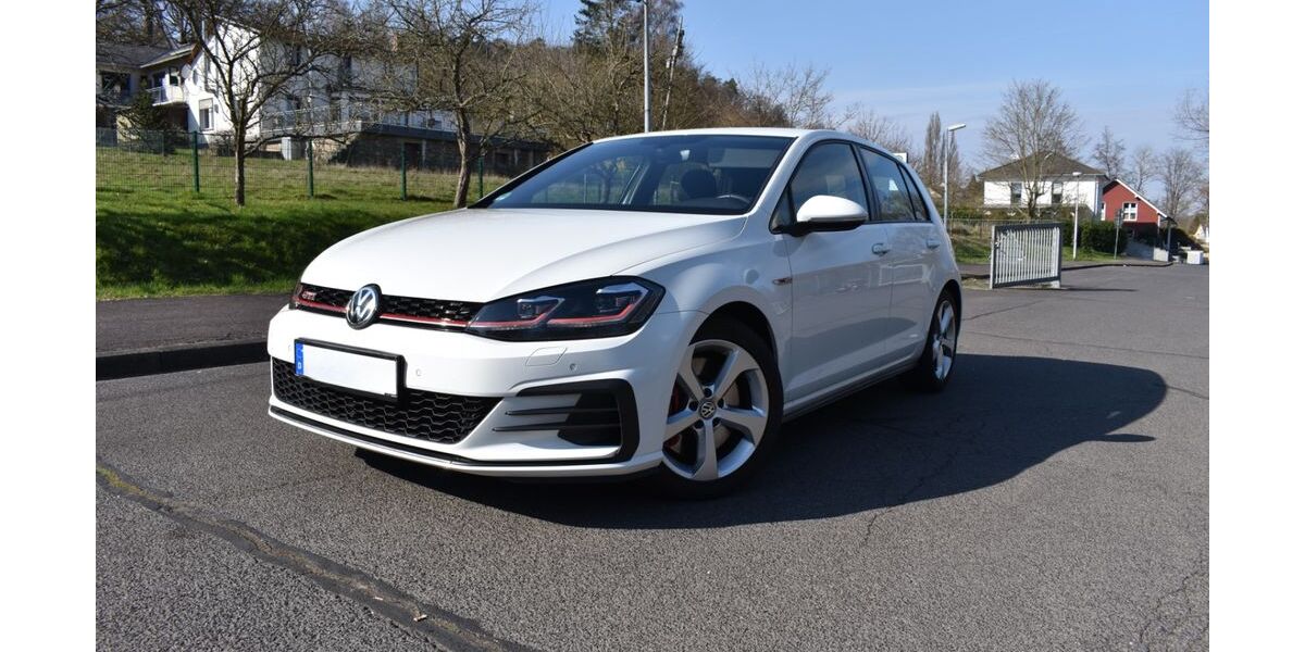VW Golf 82.515 km 21.900 &euro; Boppard 56154