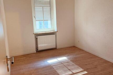 Wohnung Neuwied - 4 Zimmer, 90 m&sup2;, 1.100&euro; | Angebot:25999959