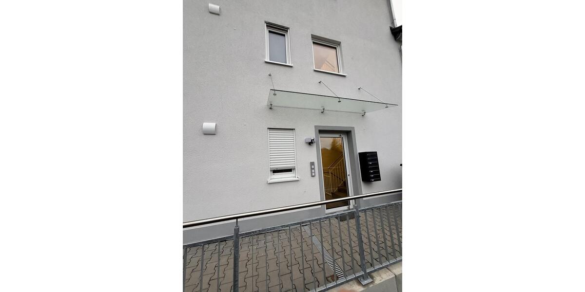 Etagenwohnung Urmitz - 3 Zimmer, 76 m&sup2;, 1.250&euro; | Angebot:23837933