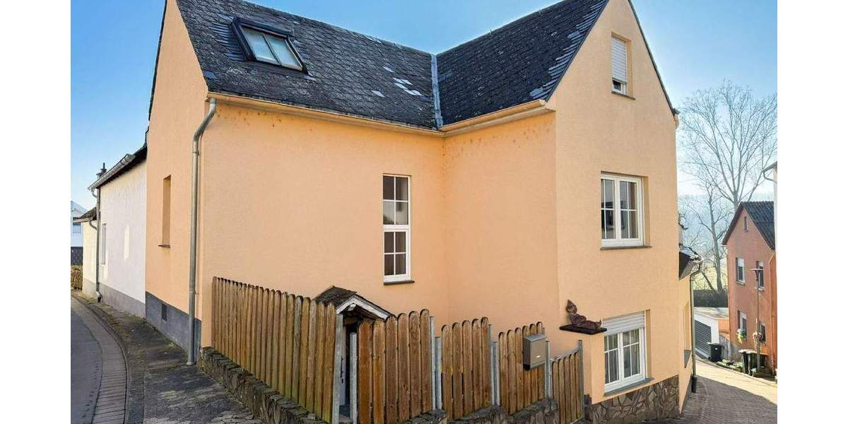Einfamilienhaus Miesenheim Miesenheim - 5 Zimmer, 130 m&sup2;, 257.000&euro; | Angebot:25749395