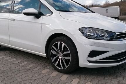 VW Golf Sportsvan 54.000 km 15.300 &euro; Bad Neuenahr-Ahrwe 53474