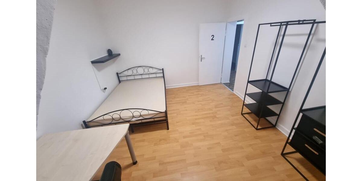 Dachgeschoßwohnung Mayen - 1 Zimmer, 20 m&sup2;, 350&euro; | Angebot:25056573