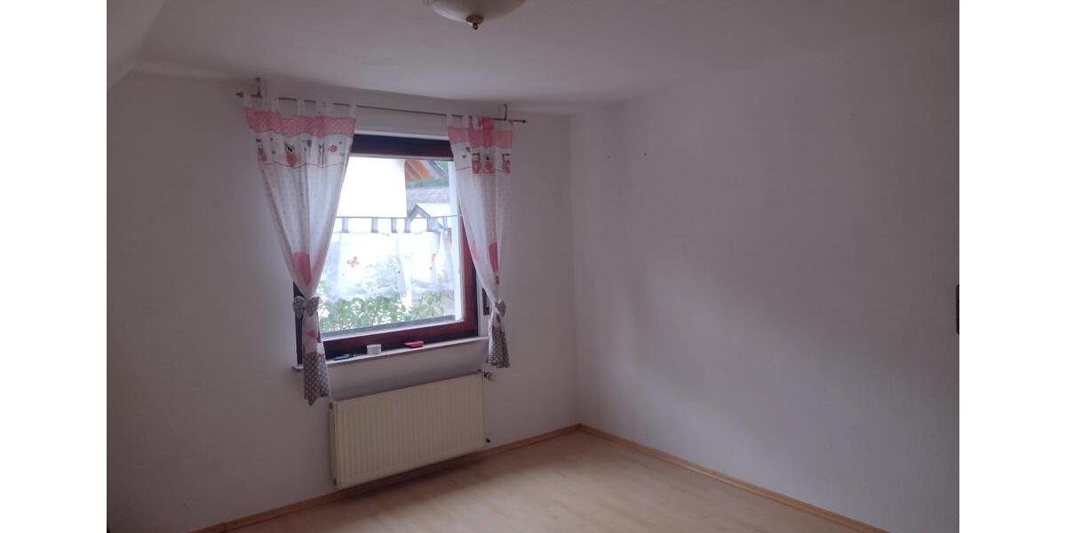 Etagenwohnung Linz am Rhein - 3 Zimmer, 92 m&sup2;, 990&euro; | Angebot:26109608