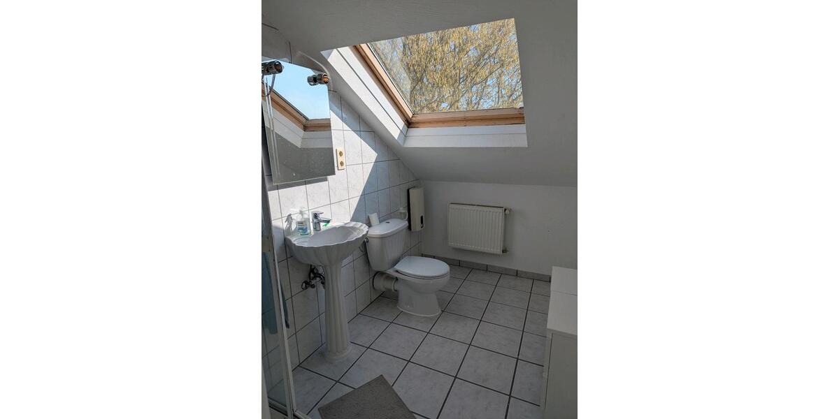 Dachgeschoßwohnung Koblenz Karthause - 1.5 Zimmer, 35 m&sup2;, 620&euro; | Angebot:25840024