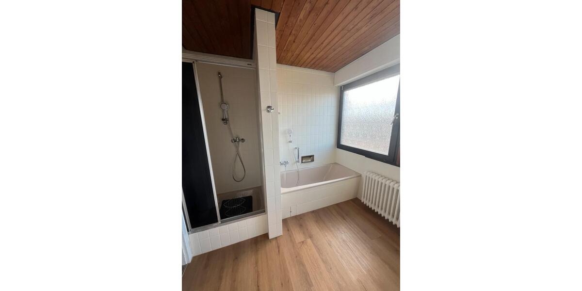 Etagenwohnung Urmitz - 3 Zimmer, 110 m&sup2;, 1.188&euro; | Angebot:25649016