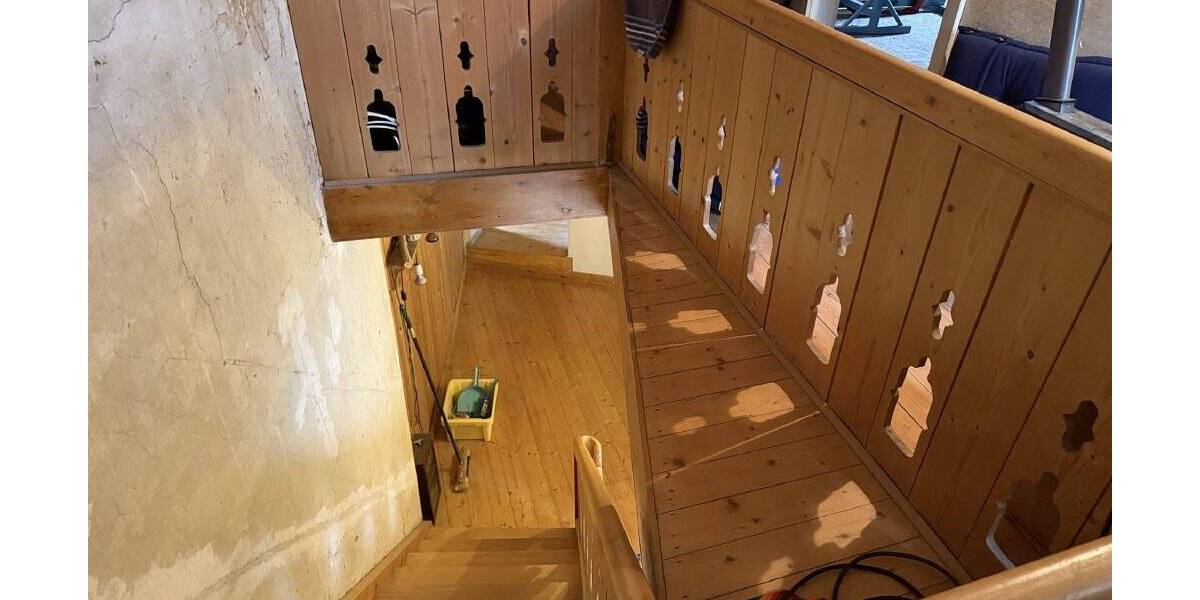 Mehrfamilienhaus, Wohnhaus Hillscheid - 6 Zimmer, 144 m&sup2;, 219.000&euro; | Angebot:25708347