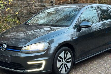 VW Golf 230.000 km 9.400 &euro; Bad Breisig 53498