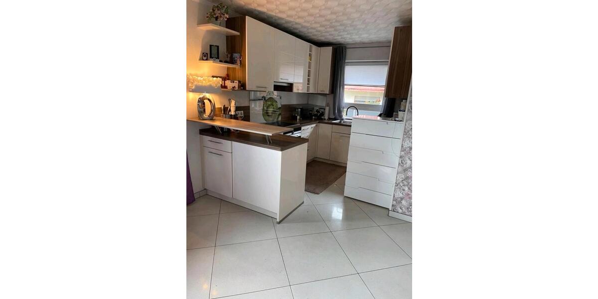 Erdgeschoßwohnung Rengsdorf - 4 Zimmer, 180 m&sup2;, 425.000&euro; | Angebot:25979689