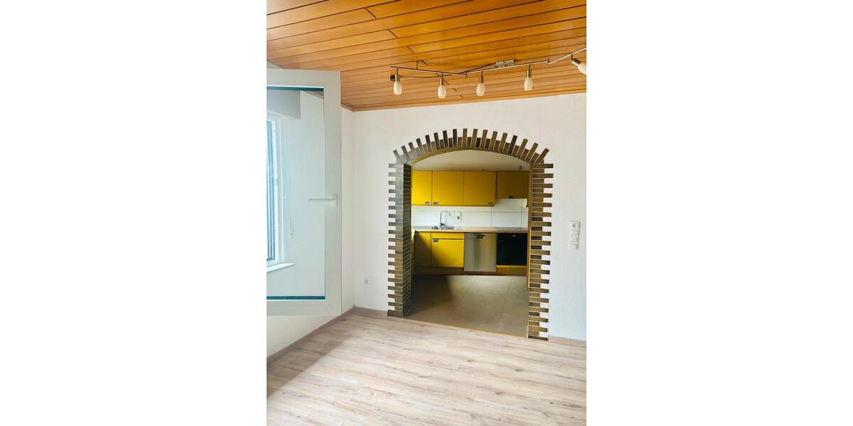 Einfamilienhaus Polch - 4 Zimmer, 190 m&sup2;, 1.400&euro; | Angebot:26032815