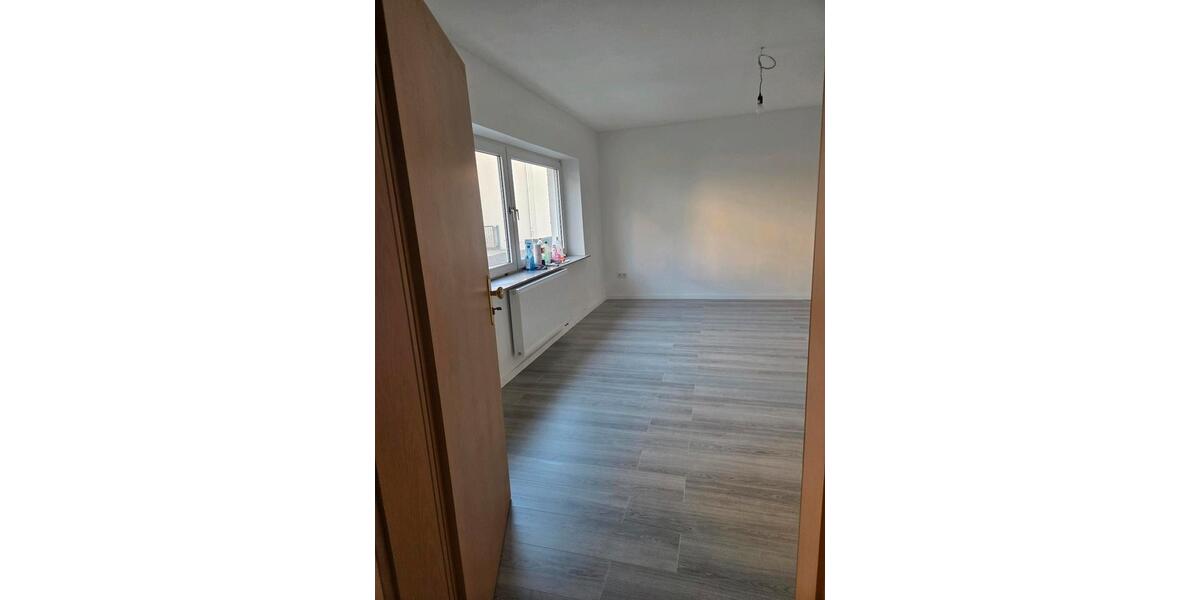 Erdgeschoßwohnung Höhr-Grenzhausen Grenzhausen - 2 Zimmer, 70 m&sup2;, 700&euro; | Angebot:25792304